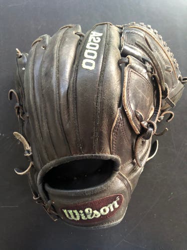 Pitcher's 11.75" A2000 Baseball Glove