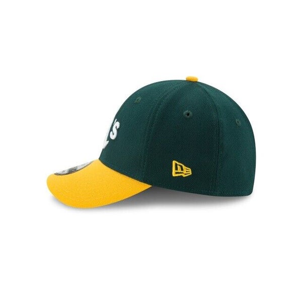 New Era Men's Oakland Athletics White 39THIRTY Classic Stretch Fit Hat