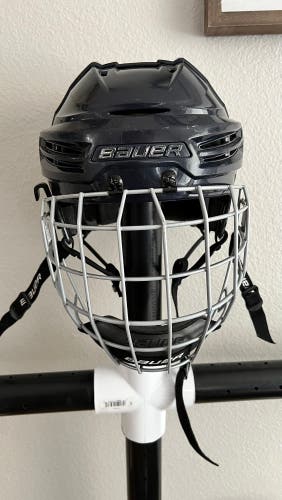 Used  Bauer Re-Akt 100 Helmet