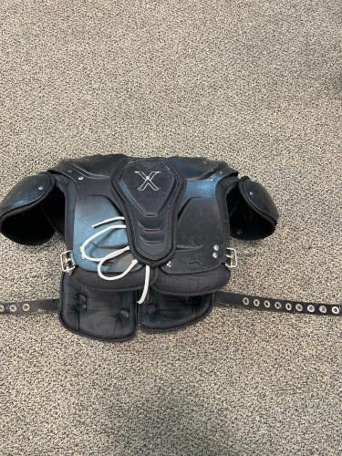 Used Extra Large Xenith Shoulder Pads