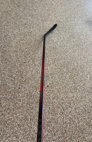 Ccm Jetspeed FT4 Pro P28 75 Flex Pro Stock Righty Hockey Stick