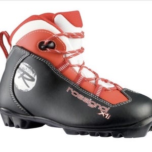 New Rossignol X1 Jr Cross Country NNN Ski Boots