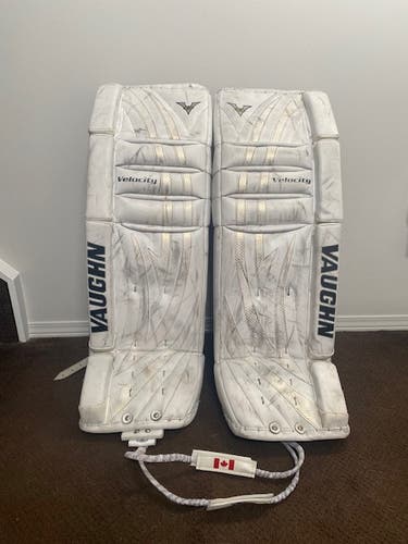 34+1 Vaughn Vaughn V5 7460 Goalie Leg Pads
