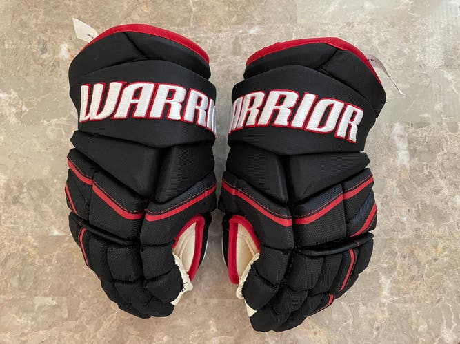 Pro Stock Warrior Alpha LX Pro Chicago Blackhawks Hockey Gloves