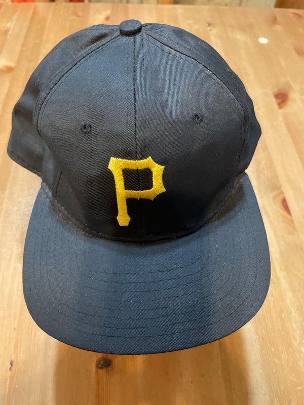 Pro Standard MLB Pittsburgh Pirates Retro Classic Logo Snapback Hat