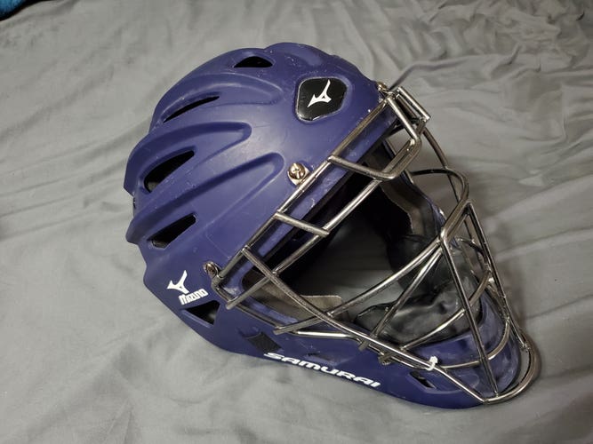 Used Youth Mizuno Samurai Catcher's Mask