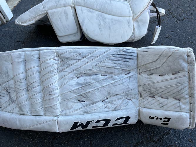 Intermediate Used CCM Extreme Flex E4.9 31+1 White