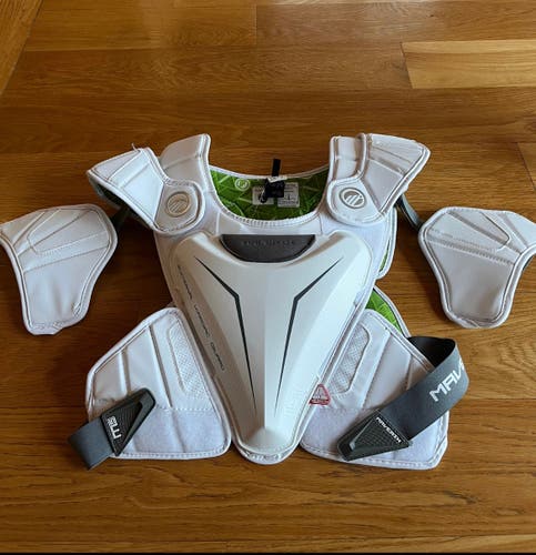 New Maverik M5 Shoulder Pads EKG Large