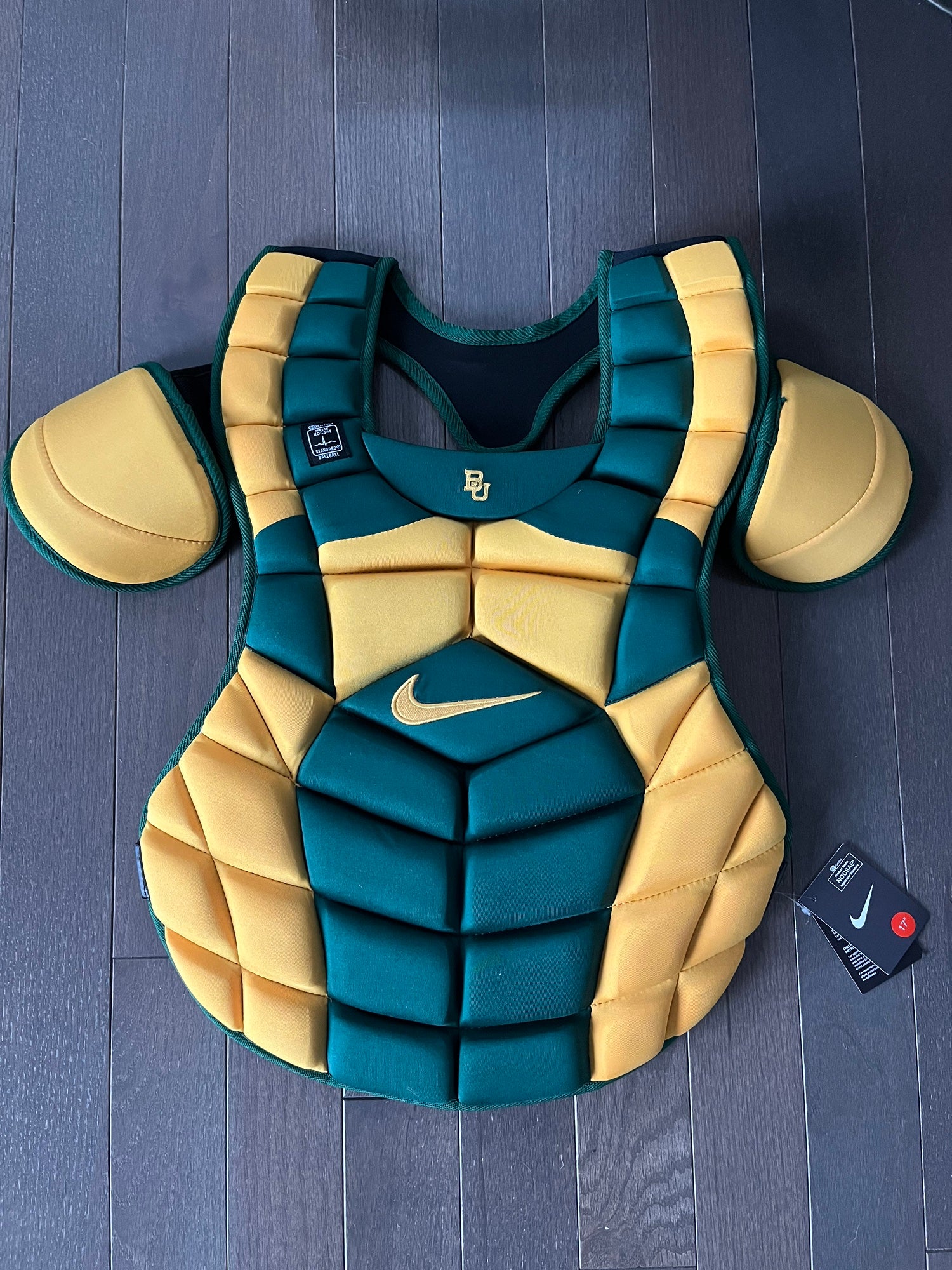 Nike Vapor Catcher Chest Protector Green size 20