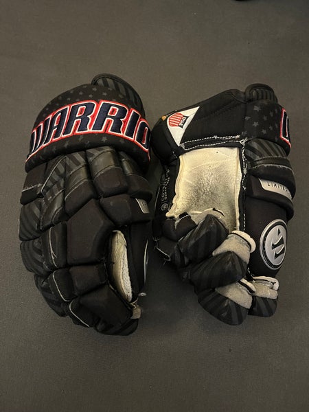 Used Warrior Covert DT2 Gloves 14" WORLD TOUR EDITION