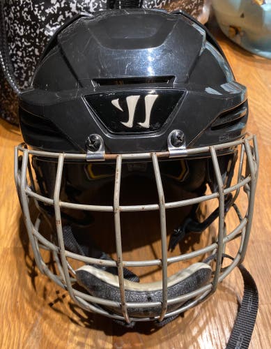 Warrior Hockey Size 6 1/8- 6 3/4 with cage Adjustable True Vision
