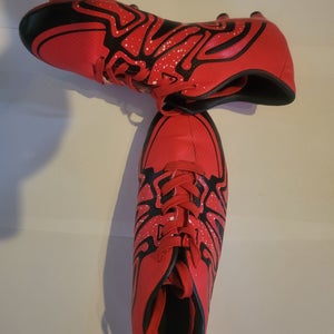Red Youth New Kids Size 5.0 (Women's 6.0) Detachable Cleats Cleats