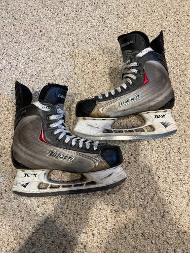 Bauer Vapor X4.0 Hockey Skates size 9