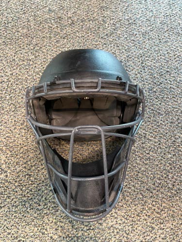 Used Easton Prowess P2 Catcher's Mask (6 1/2 - 7 1/2)