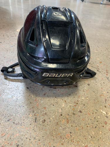 Used Small Bauer Re-Akt 150 Helmet