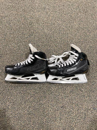 Used Junior Bauer Supreme S27 Hockey Goalie Skates 4.0