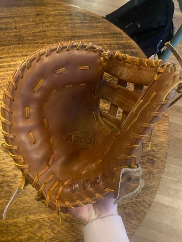 Used Left Hand Throw 12.5" A2000 Baseball/Softball Glove