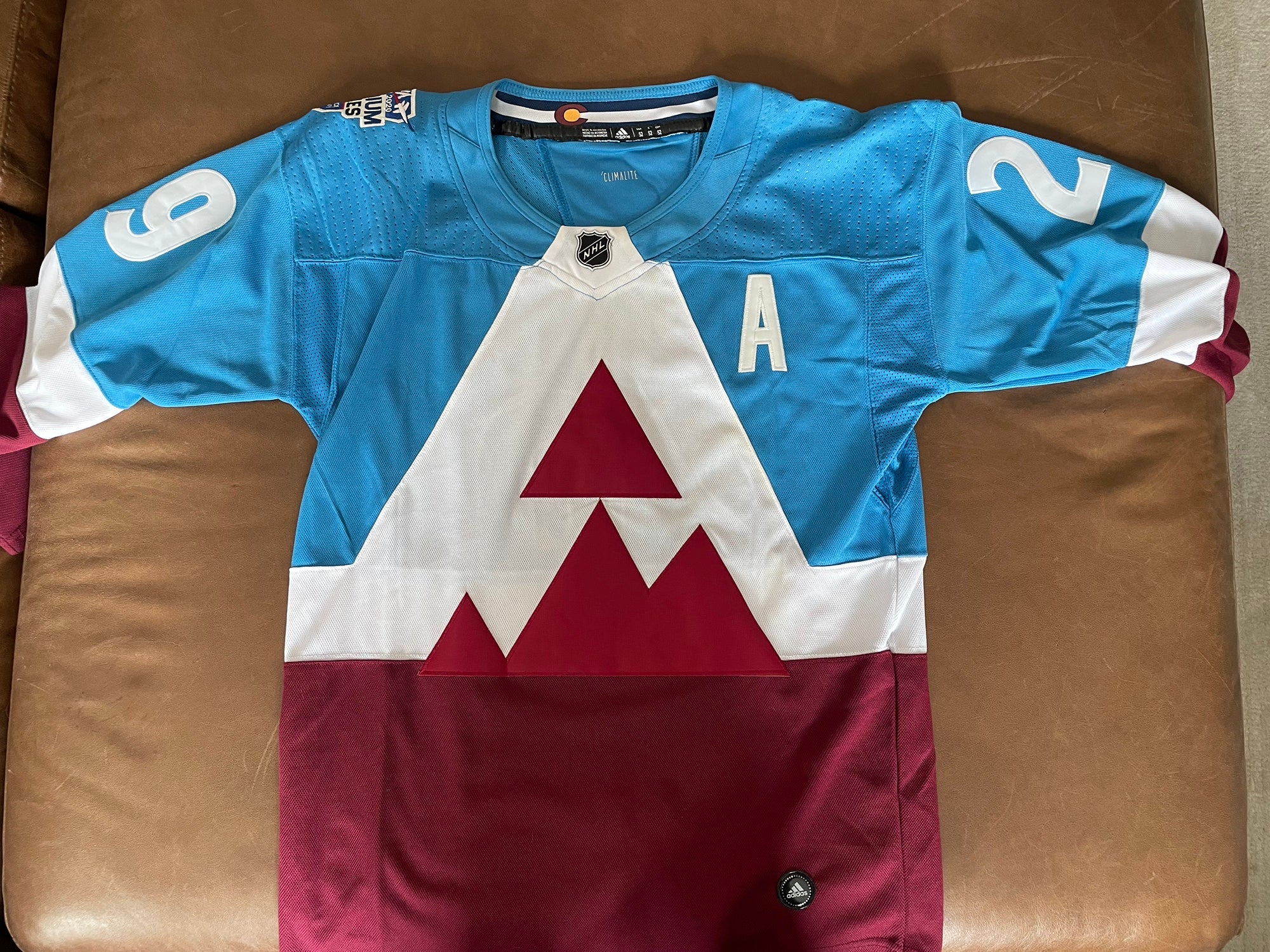 Adidas Nathan MacKinnon Colorado Avalanche Reverse Retro 2.0 NHL Jersey  White 54