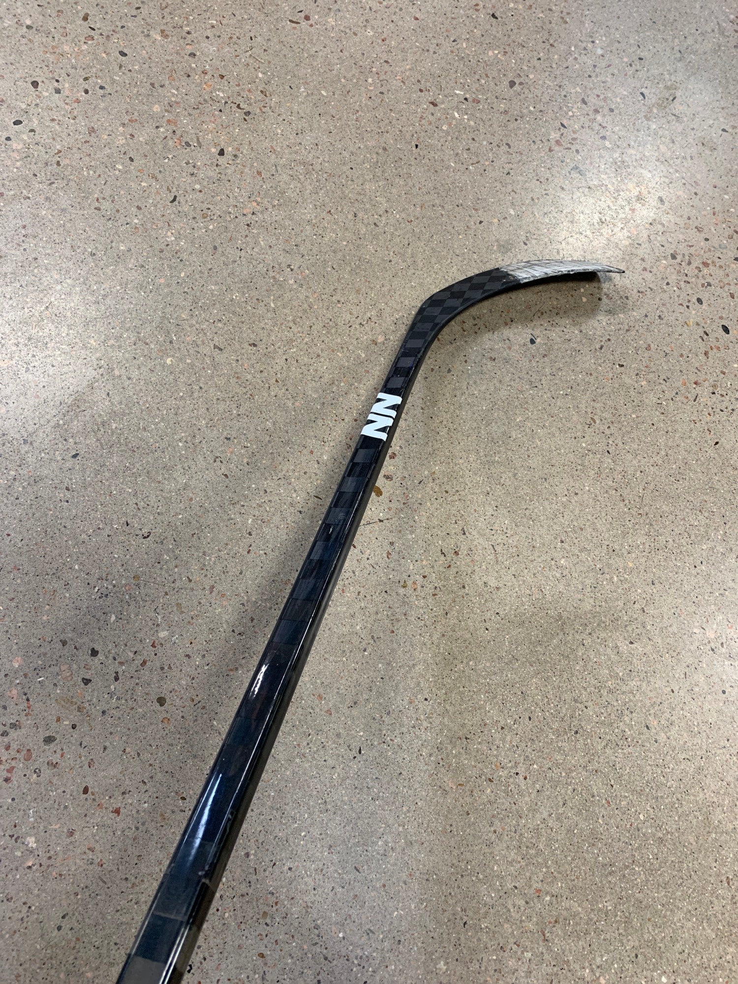 Easton E28 Hockey Stick Lefty for Sale in Yorba Linda, CA - OfferUp