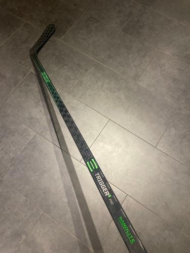 CCM Trigger 5 Pro 100 Flex P90 RH