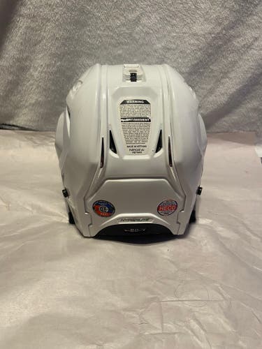 New Large Bauer  Hyperlite Helmet