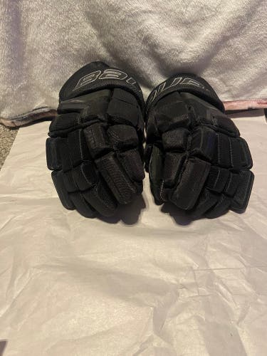 Bauer 14"  Supreme 3s Gloves