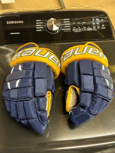 Bauer 14"  Nexus N2900 Gloves