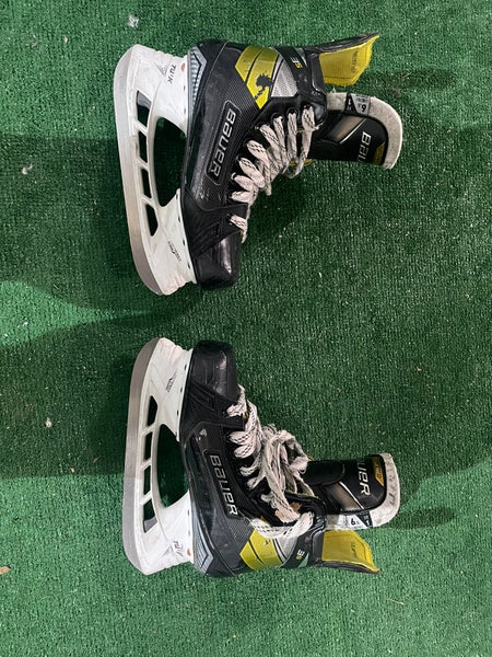 Used Bauer Regular Width Size 6.5 Supreme 3S Hockey Skates