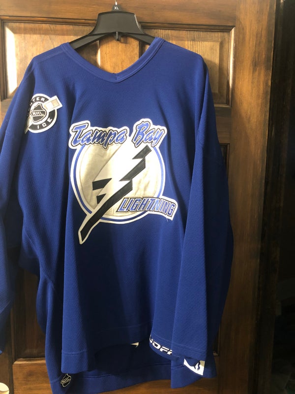 Tampa Bay Lightning hockey jersey men's XL extra large white blue Pro  Player