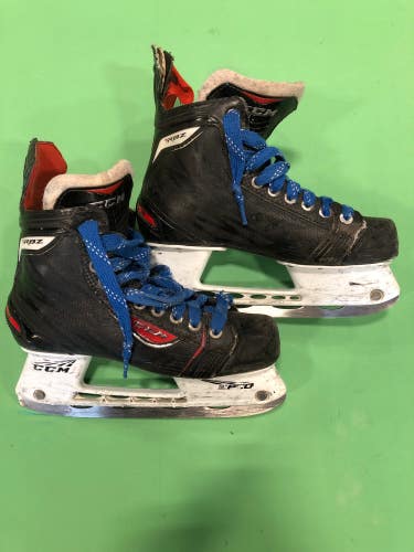 Used Junior CCM RBZ 70 Hockey Skates (Regular) - Size: 5.5