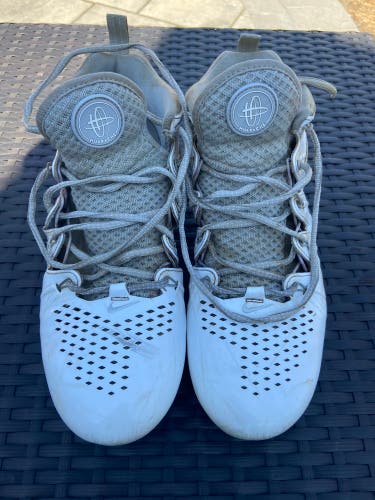 Nike High Top Huarache Molded Lacrosse/Football Cleats White Used Size 10 (Women's 11)