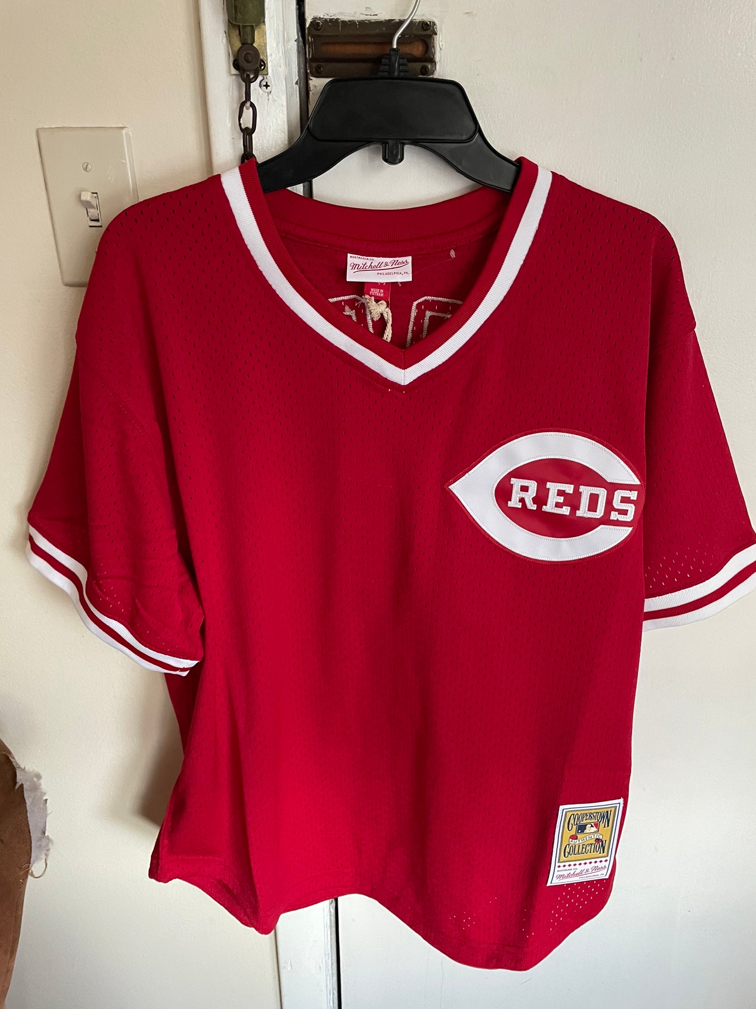 Mitchell & Ness Pete Rose White Cincinnati Reds Cooperstown Collection Authentic Jersey