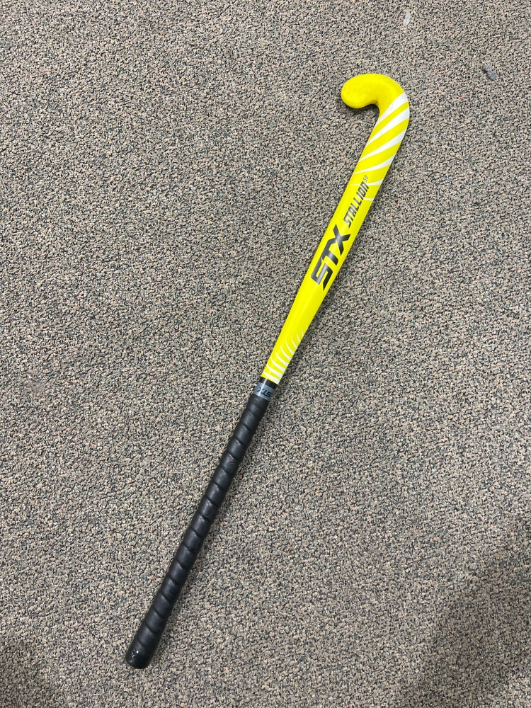 Used STX Stallion 50 Field Hockey Stick