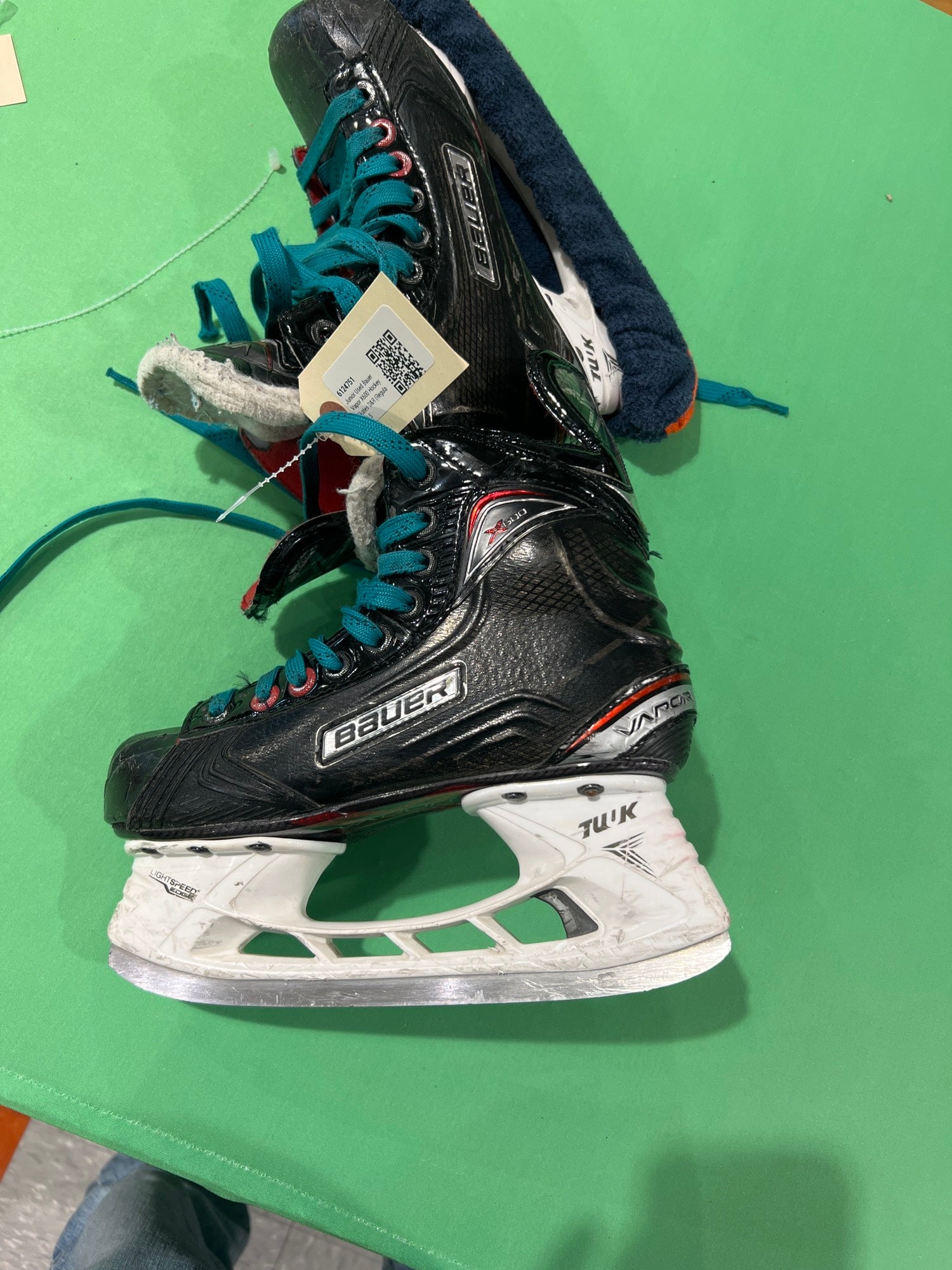 おしゃれ アイスホッケー靴Bauer スケート靴 Vapor X600 アイス