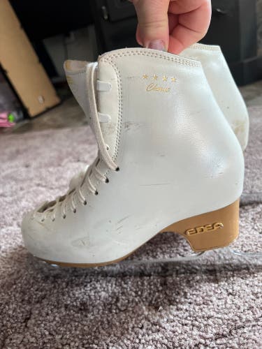 Edea Chorus 225 figure skates with MK Sheffield Professional Freestyle blades