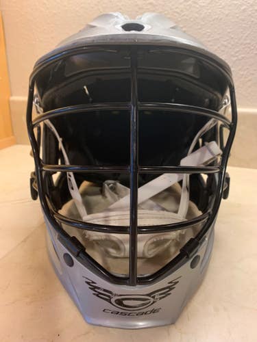 Gray Cascade R Helmet