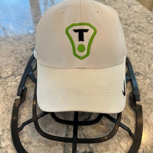 White Used One Size Fits All Nike Hat