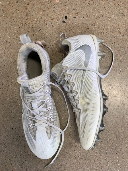 White Adult Used Men's 12.0 (W 13.0) Molded Nike Vapor Footwear