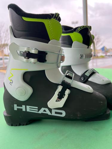 Mondo 22.5 (263-269mm) Used Kid's HEAD Ski Boots