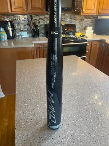 Used Easton (-10) 19 oz 29" Mako Beast Bat