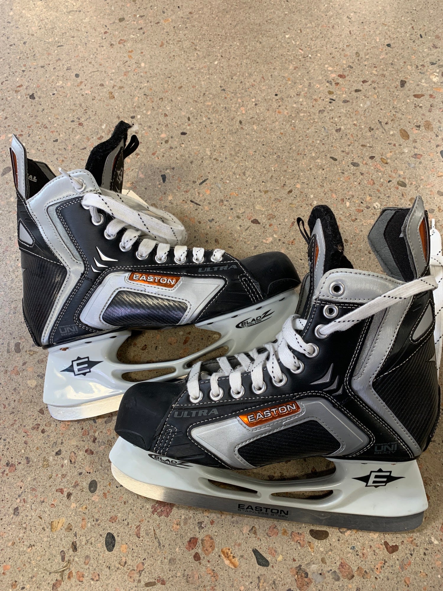 Easton Ultra Light Skates 8.5 - sporting goods - by owner - sale