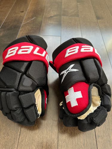 Used Bauer 13" Pro Stock Vapor 2X Pro Gloves