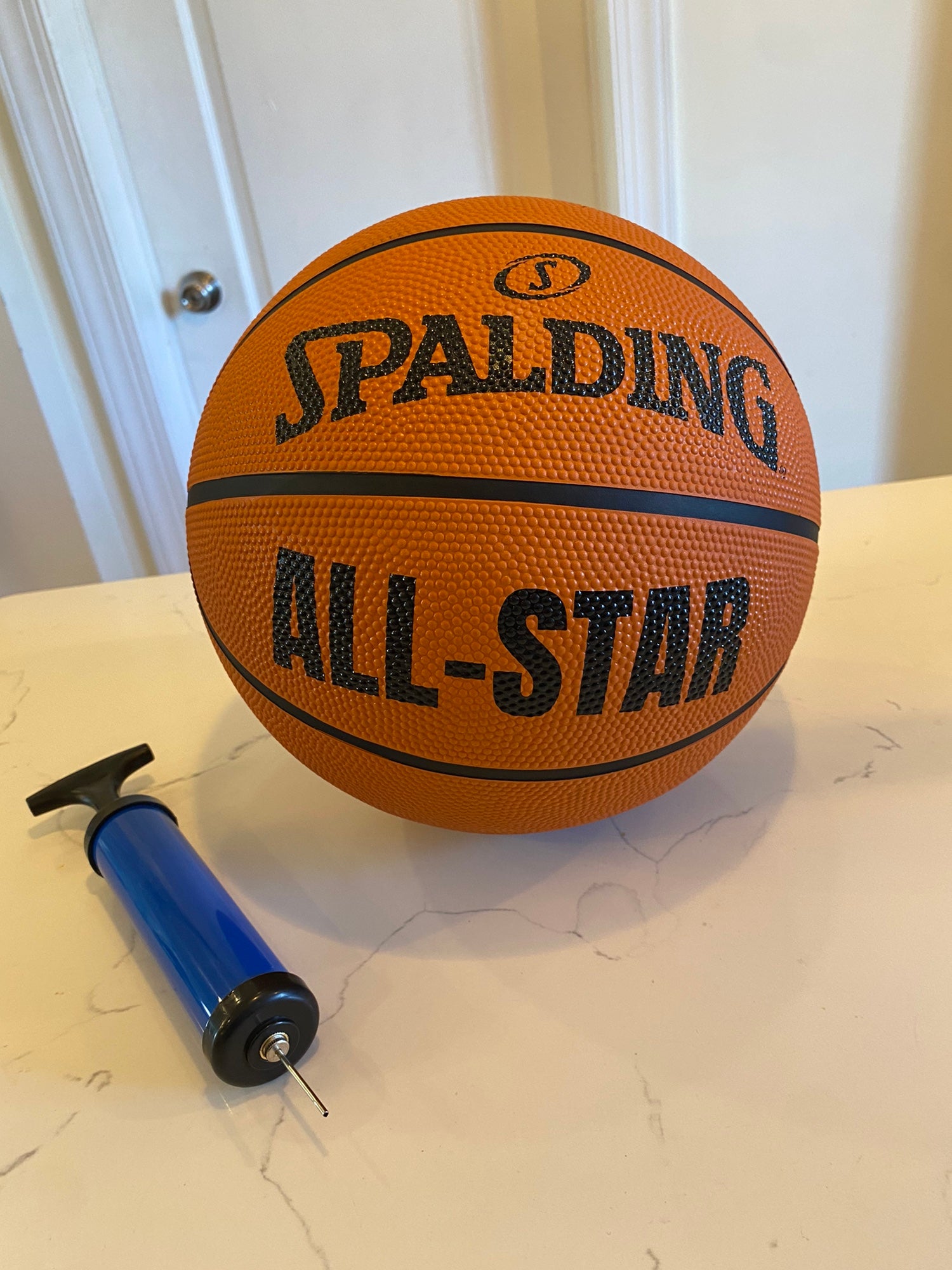 Spalding Cross Over Official Basketball Ball Senior Men Ball Size 6 + Air  Pump