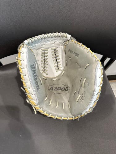 Used Wilson A2000 Right Hand Throw Catcher Softball Glove 34"