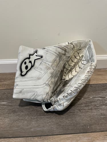Used Regular  G-netik 4 Pro Goalie Glove