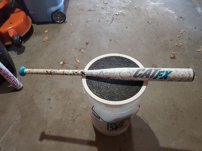 Used Marucci Composite CAT FX Bat (-10) 21 oz 31"