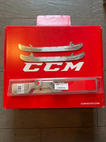 CCM Step Steel Blades Size 6 - 6.5