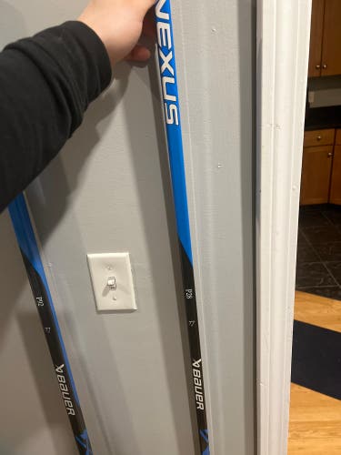 Senior Left Hand P28 Pro Stock Nexus League Hockey Stick