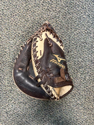 Used Mizuno GXC Left Hand Throw Catcher Baseball Glove 33.5"
