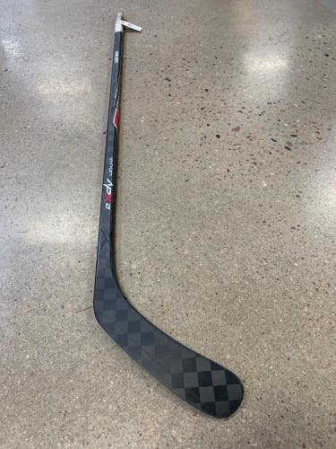 Used Junior Bauer Vapor APX2 Right Hockey Stick P92 54.75”